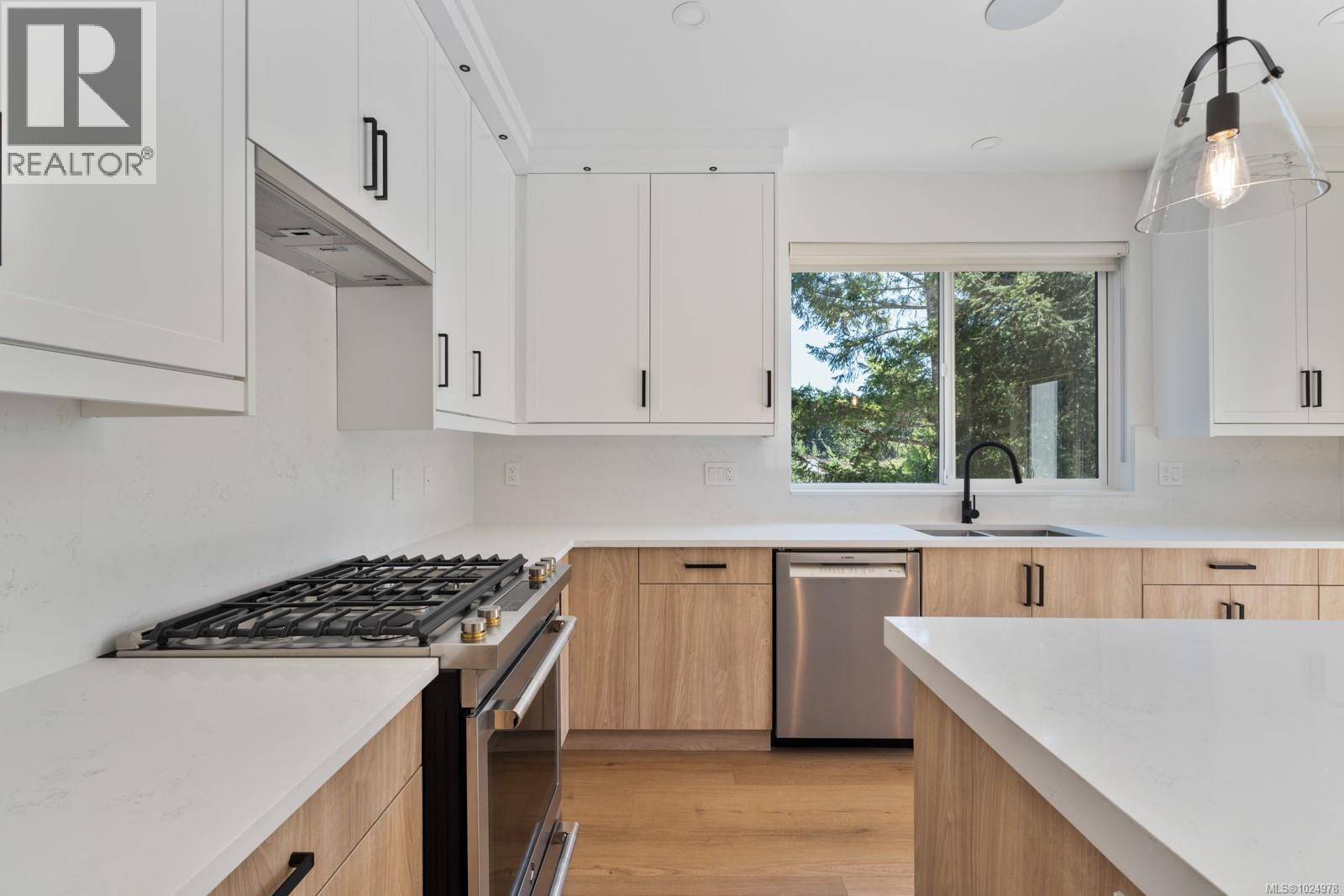  561 Belford Place, Langford