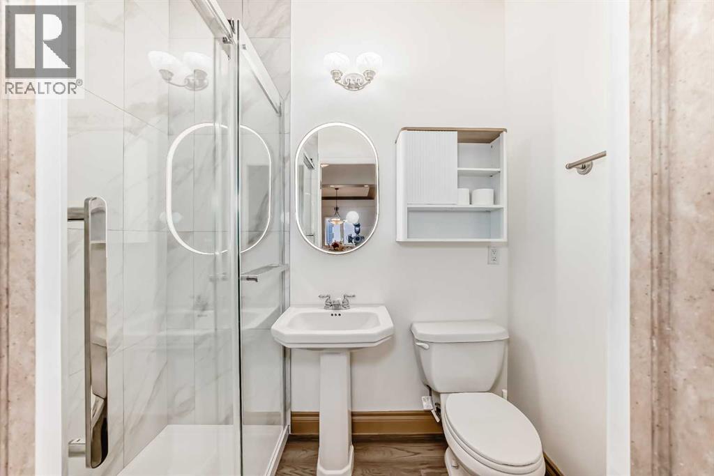 Single Family House Bungalow for Sale in  Simcoe Gate SW Signal Hill Calgary 