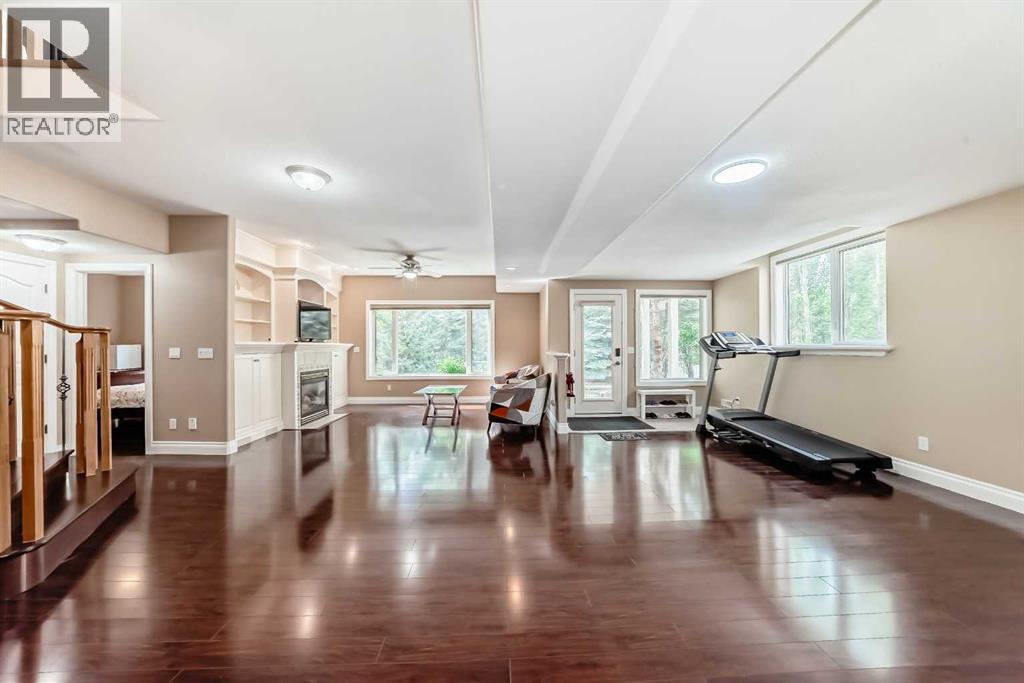 Single Family House Bungalow for Sale in  Simcoe Gate SW Signal Hill Calgary 