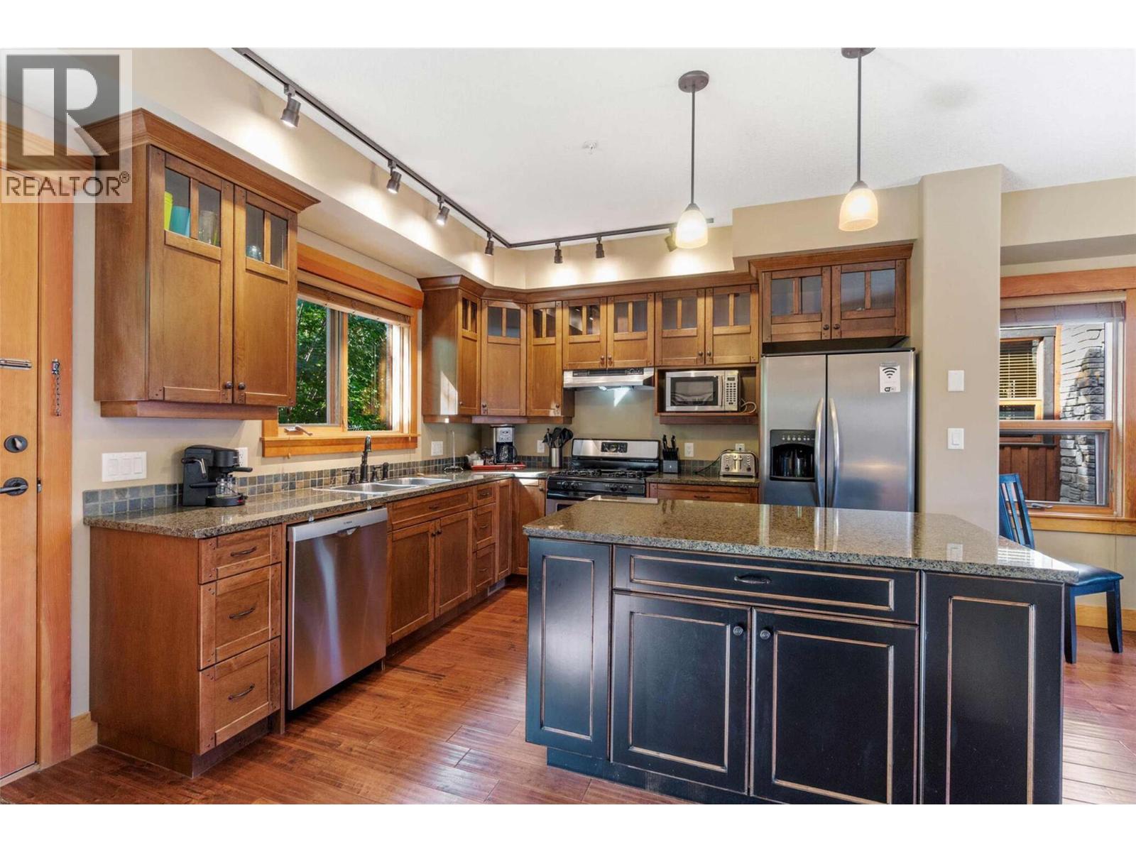 2479 Eagle Bay Road Unit# 17, Blind Bay