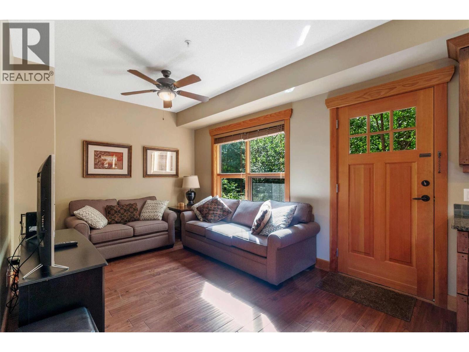 2479 Eagle Bay Road Unit# 17, Blind Bay