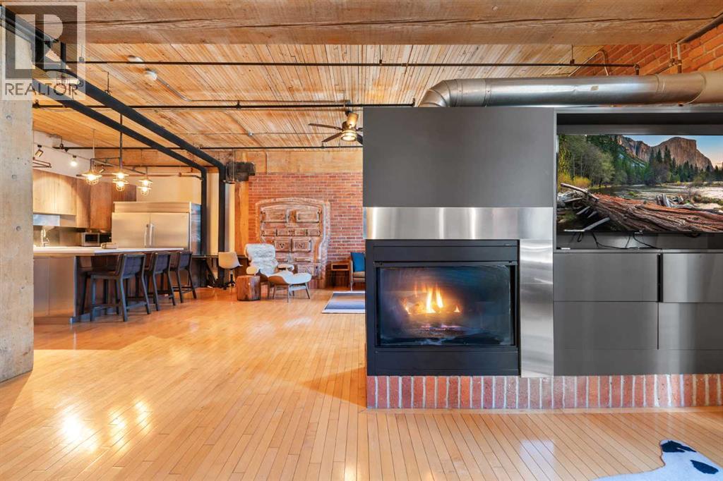 Single Family House Loft for Sale in    Avenue SW Beltline Calgary 