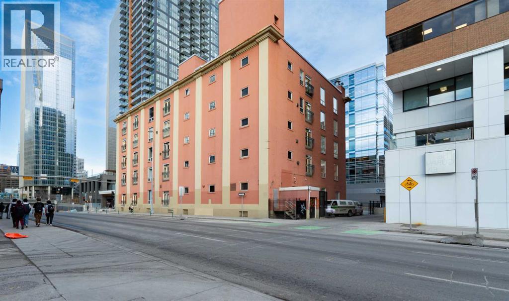 Single Family House Loft for Sale in    Avenue SW Beltline Calgary 