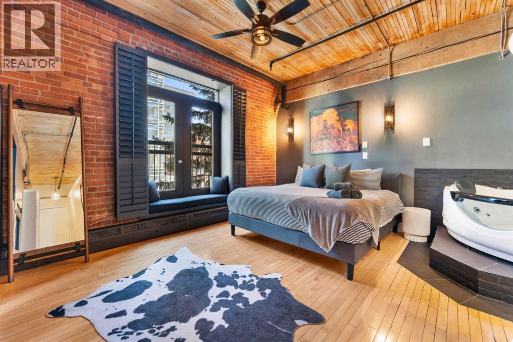 Single Family House Loft for Sale in    Avenue SW Beltline Calgary 