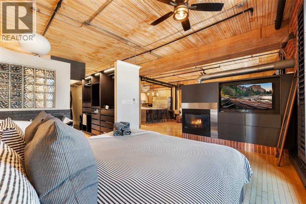 Single Family House Loft for Sale in    Avenue SW Beltline Calgary 