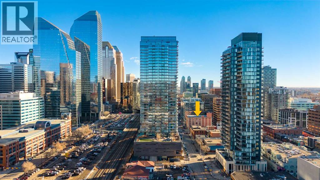 Single Family House Loft for Sale in    Avenue SW Beltline Calgary 