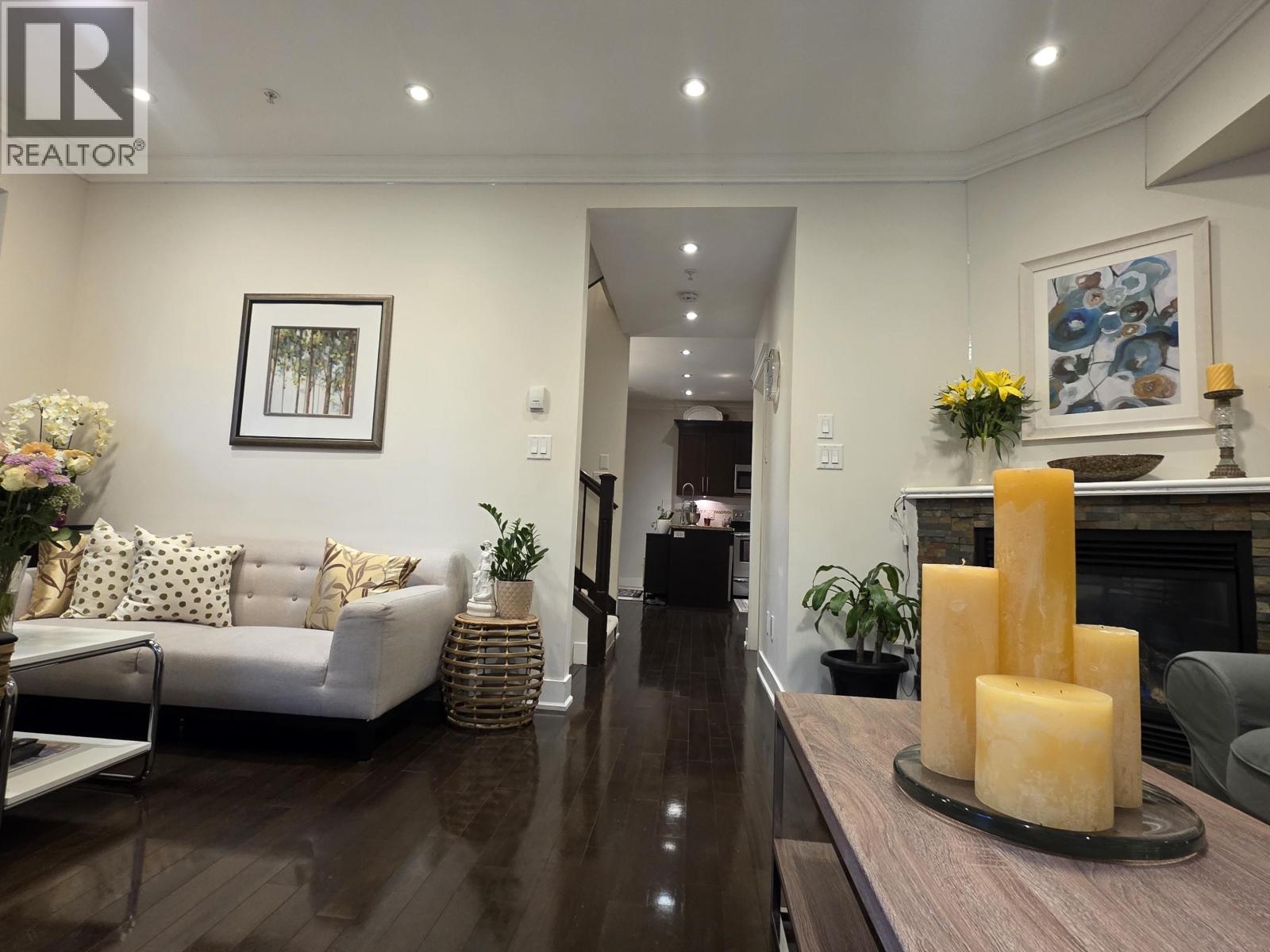 665 W 15TH STREET, North Vancouver