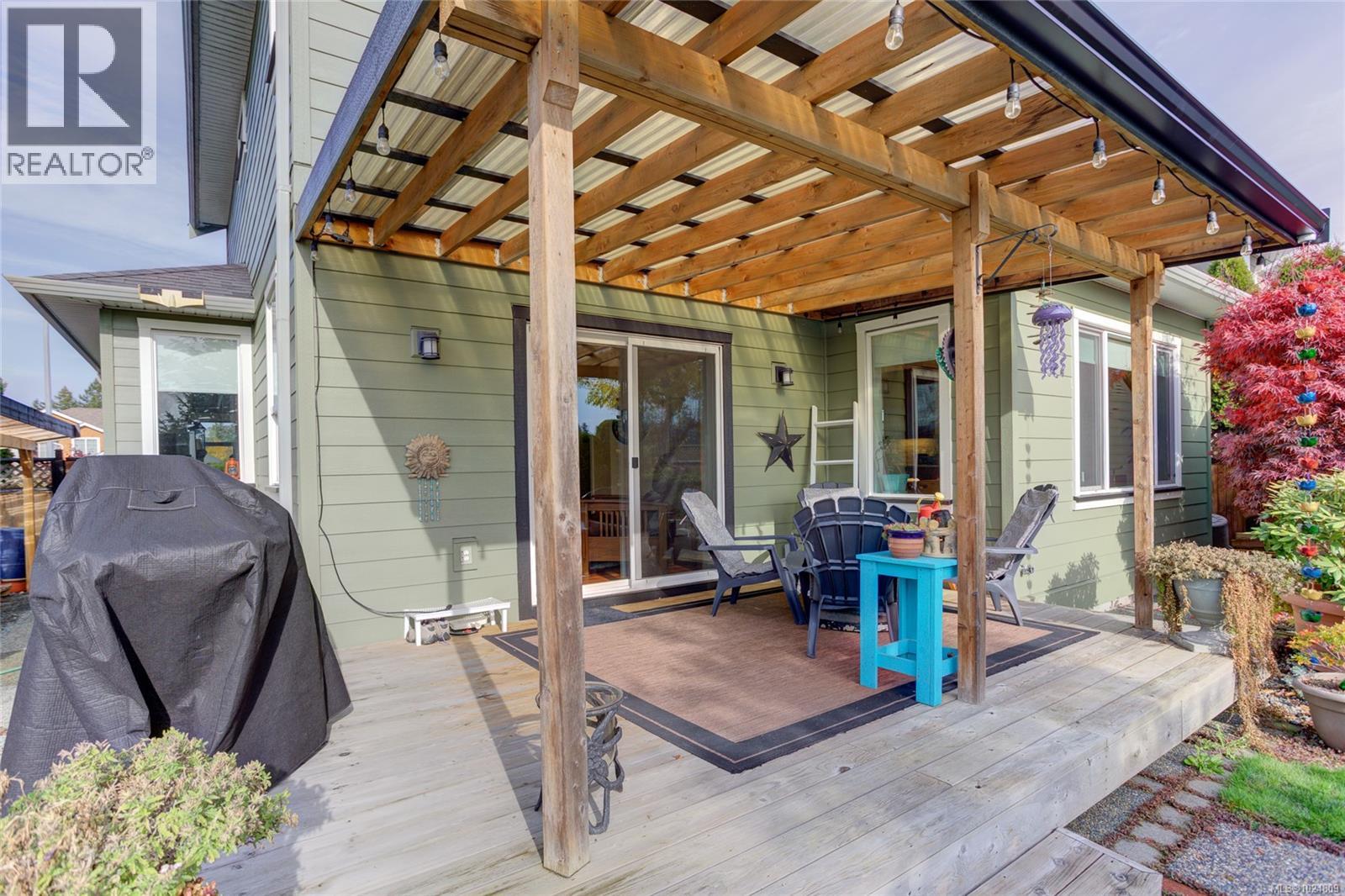 1922 FALCON CRES - 9