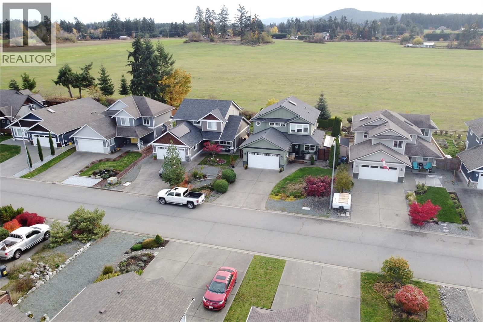 1922 FALCON CRES - 45