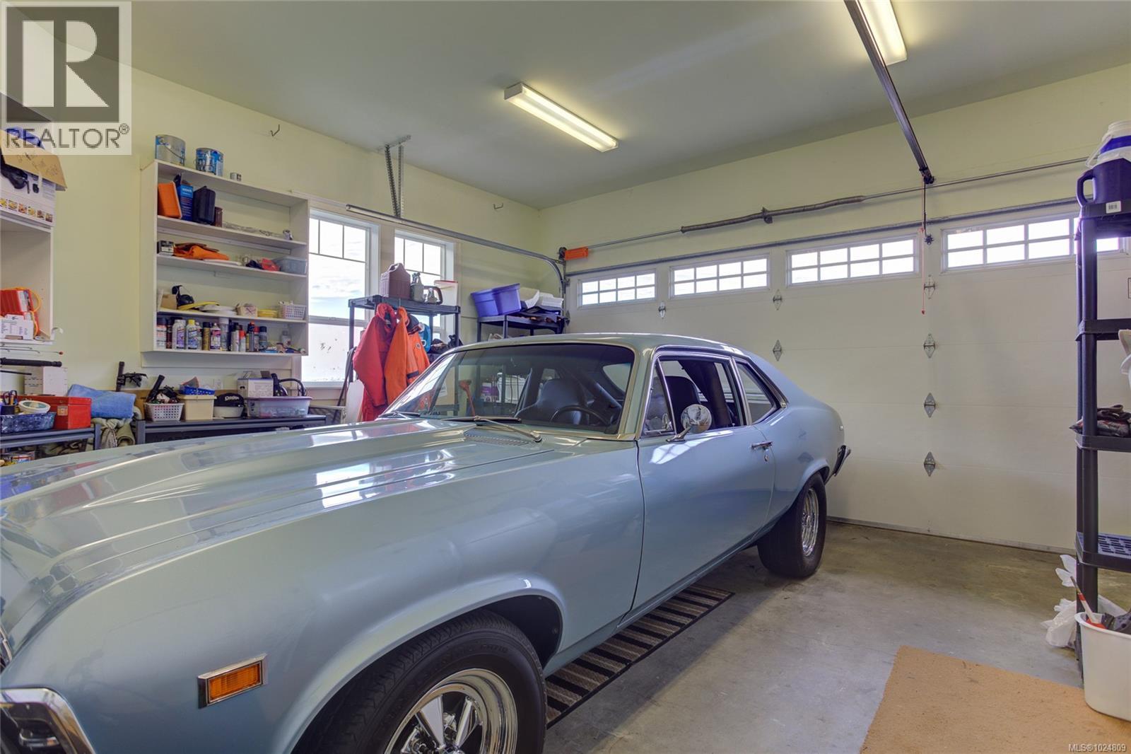 1922 FALCON CRES - 22