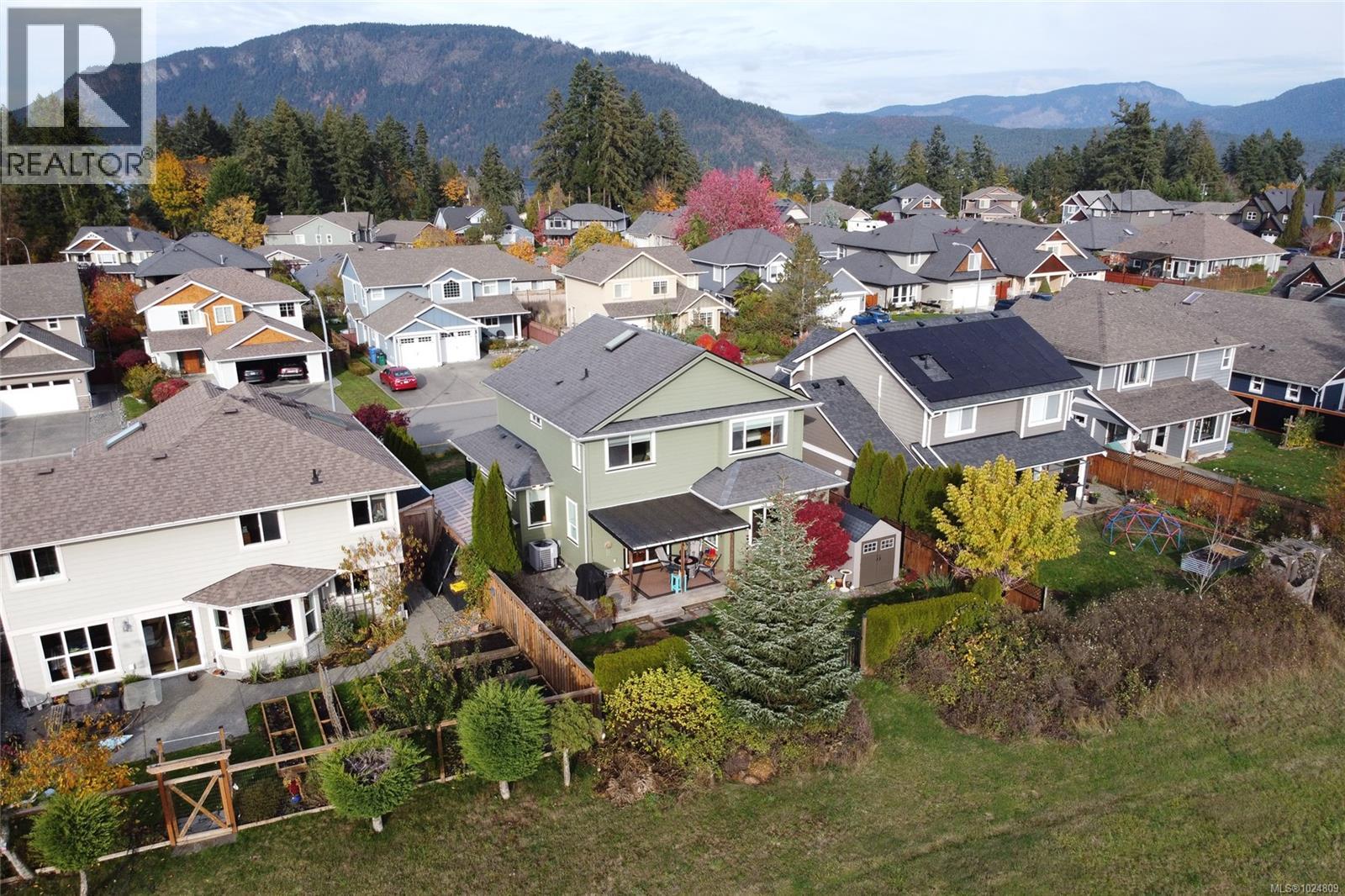 1922 FALCON CRES - 52