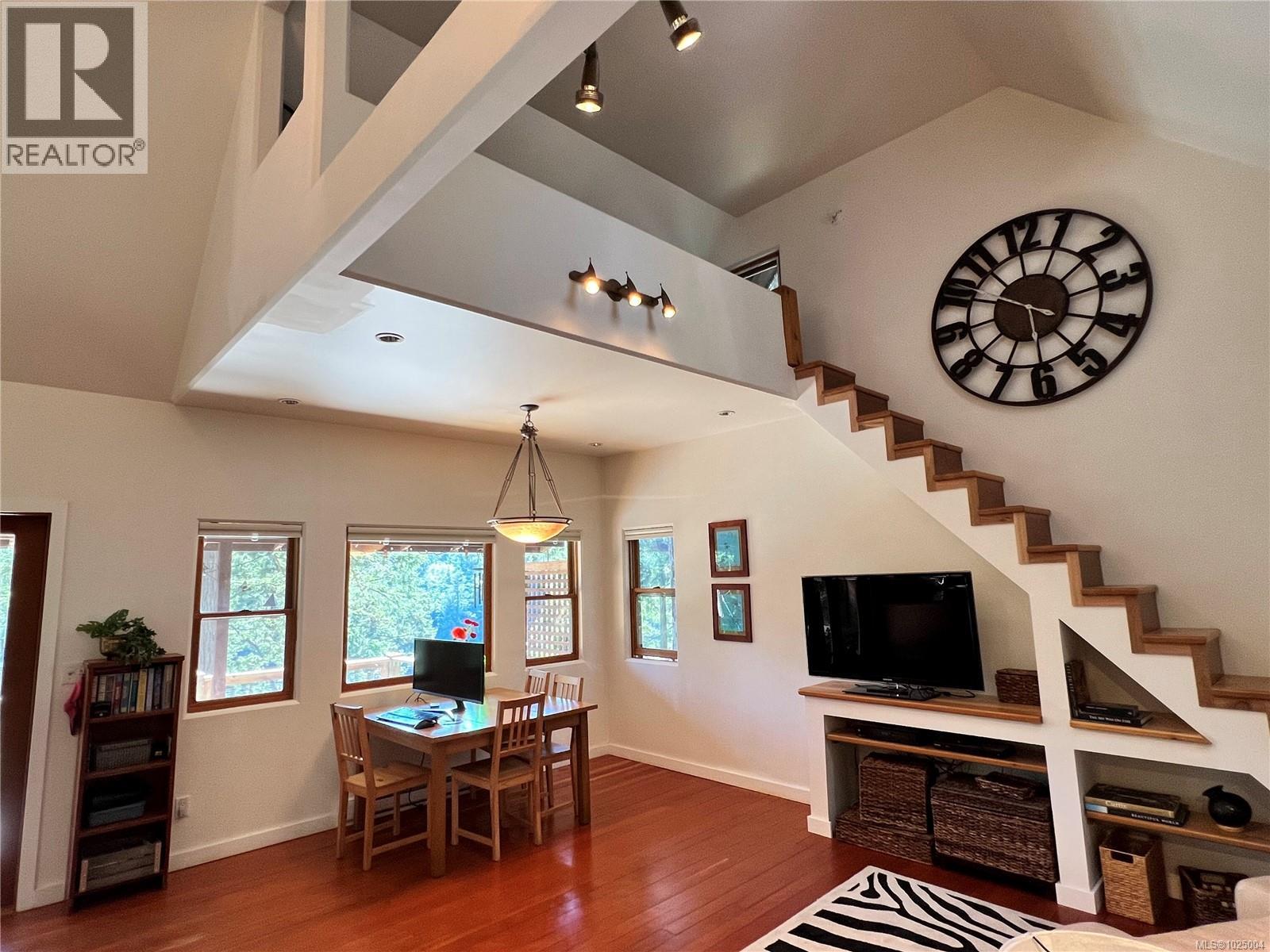 231 Halibut Hill Rd, Mudge Island