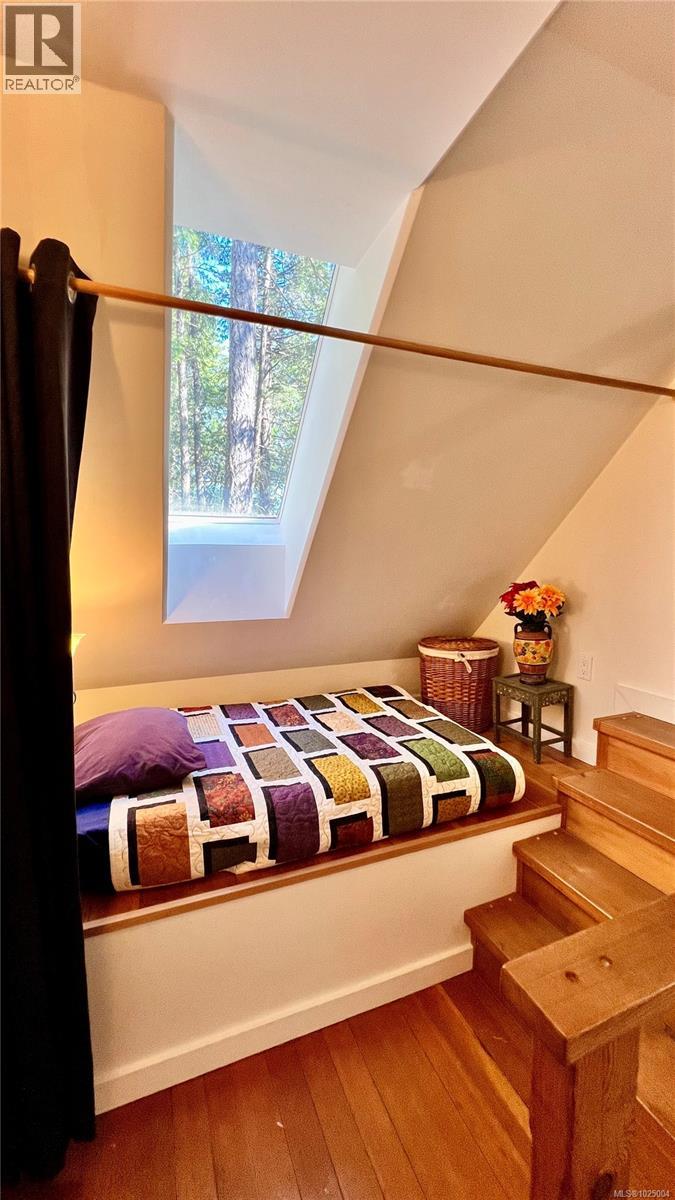 231 Halibut Hill Rd, Mudge Island