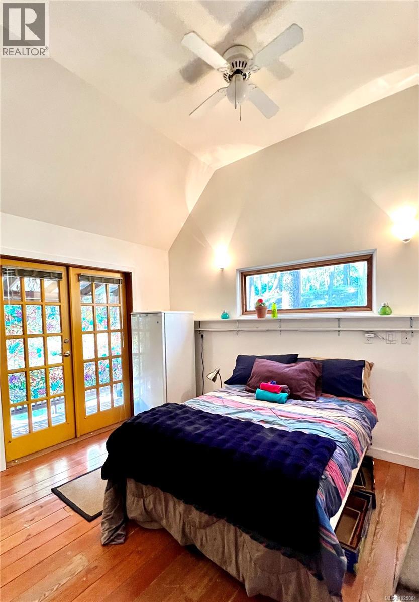 231 Halibut Hill Rd, Mudge Island