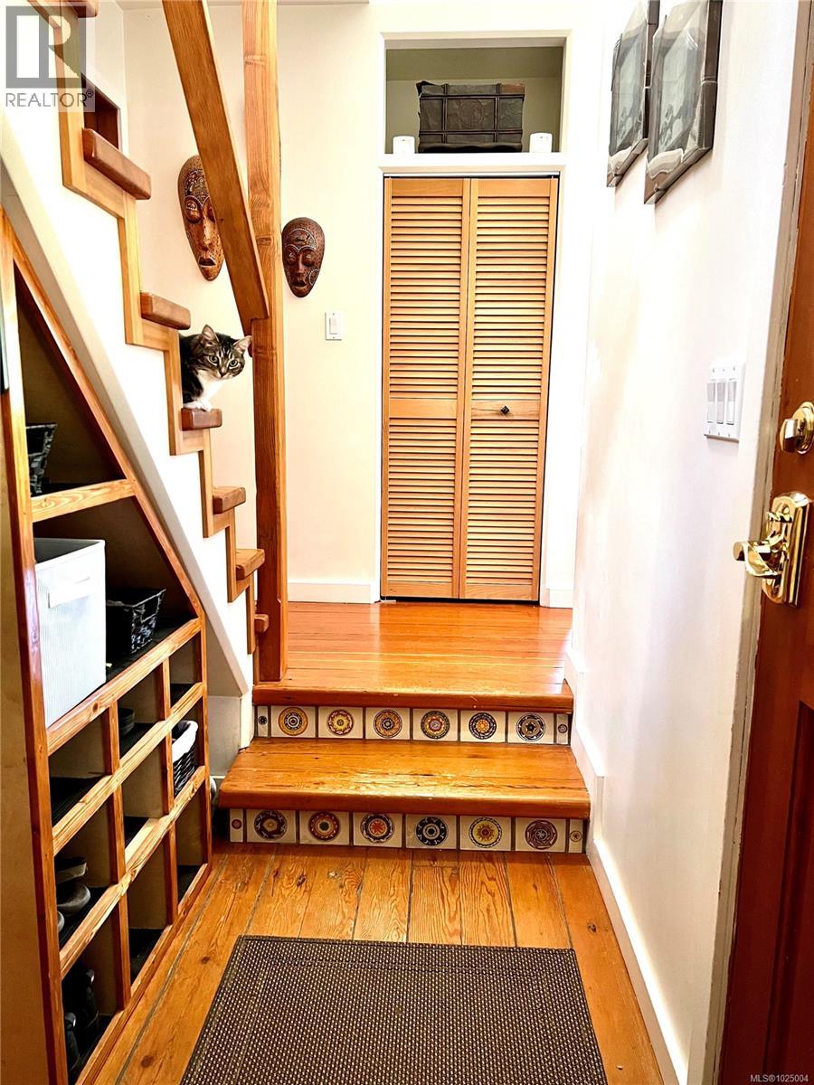 231 Halibut Hill Rd, Mudge Island