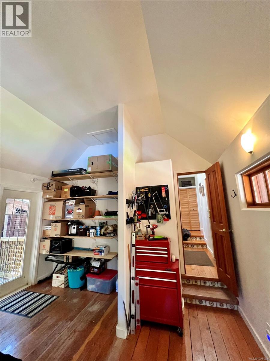 231 Halibut Hill Rd, Mudge Island