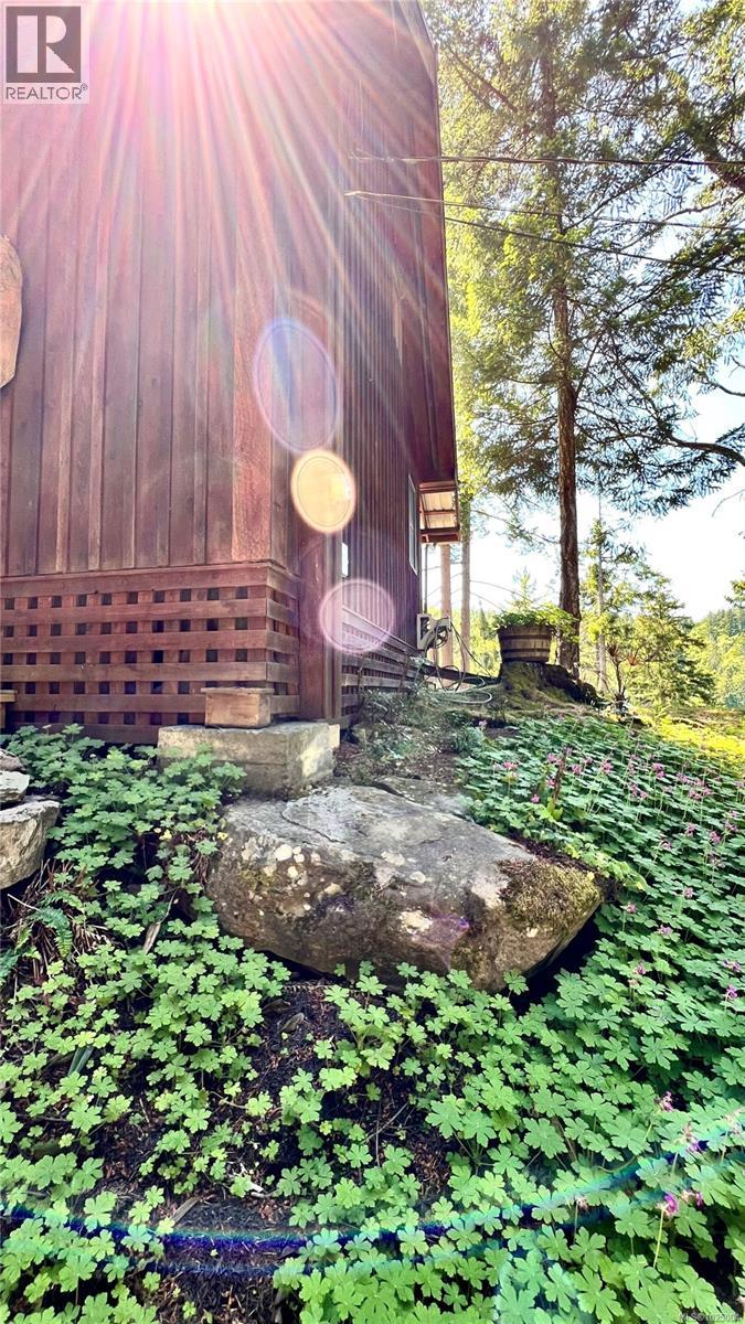 231 Halibut Hill Rd, Mudge Island