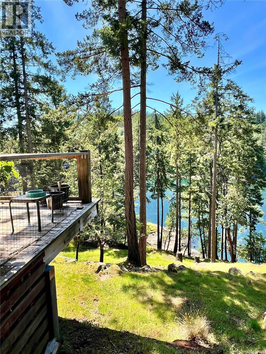 231 Halibut Hill Rd, Mudge Island