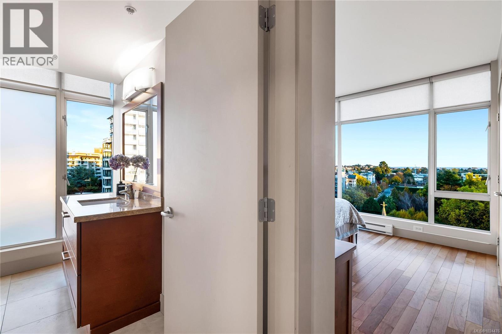 S1104 737 Humboldt Street, Victoria