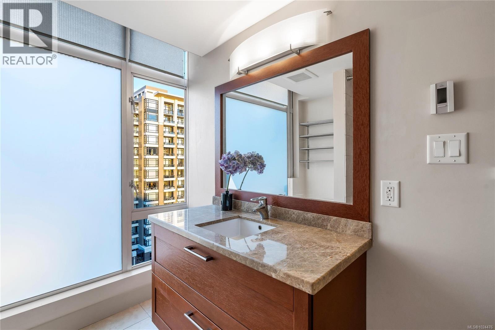 S1104 737 Humboldt Street, Victoria