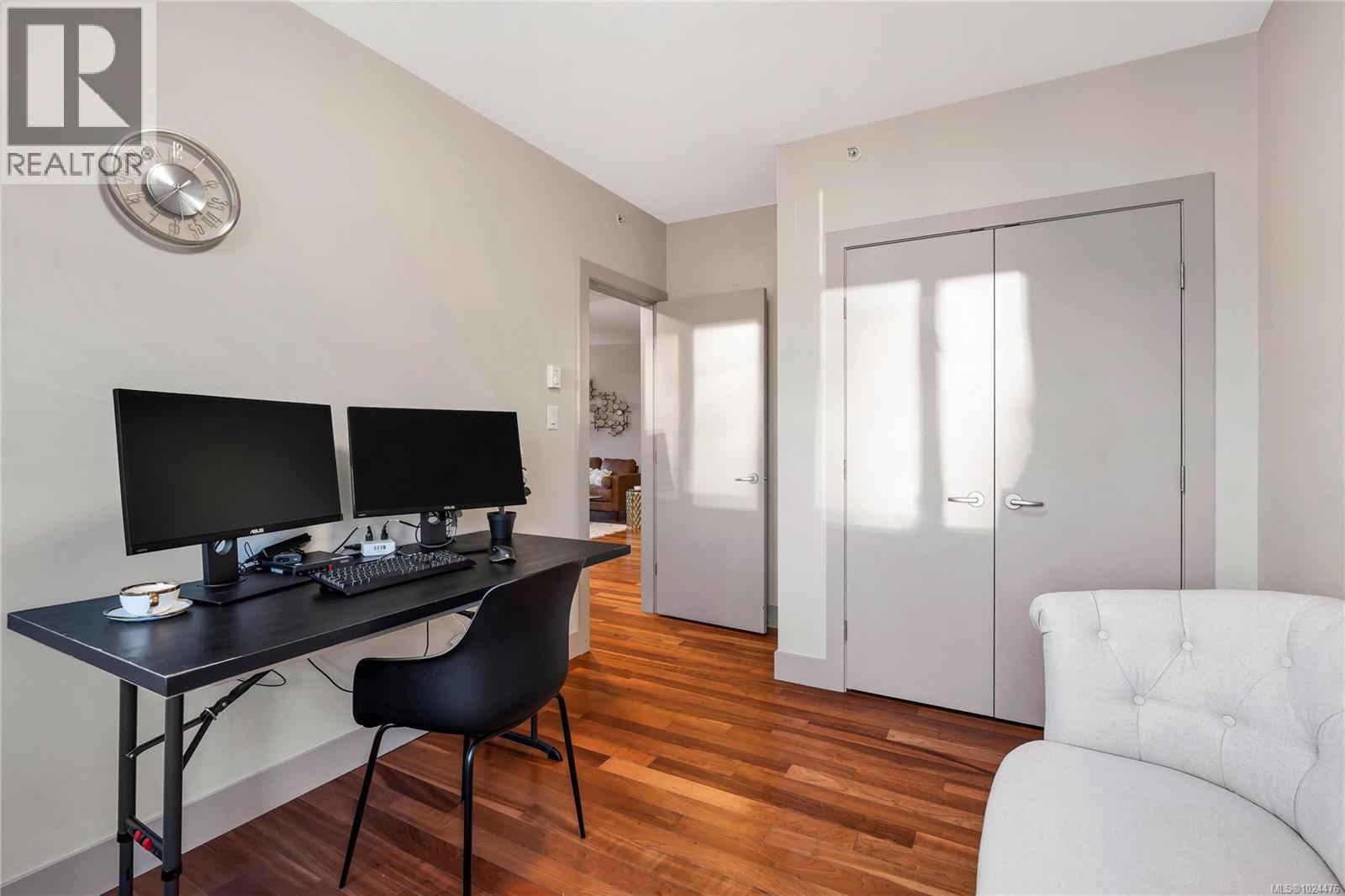 S1104 737 Humboldt Street, Victoria