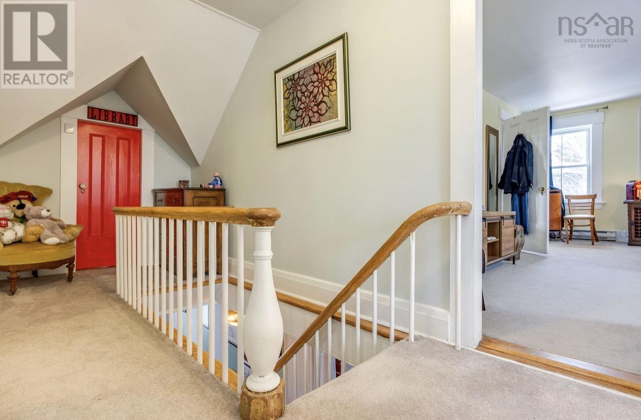 Property 21 of 48 of 10352 1 Highway