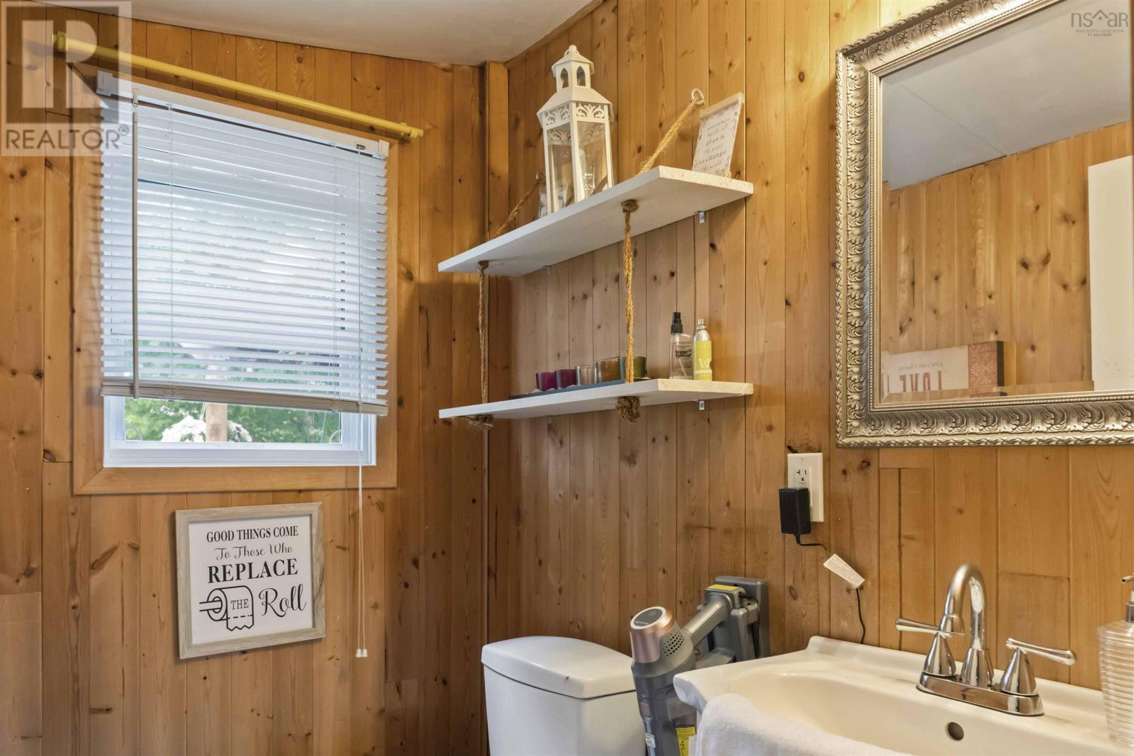 Property 19 of 51 of 2203 Highway 1