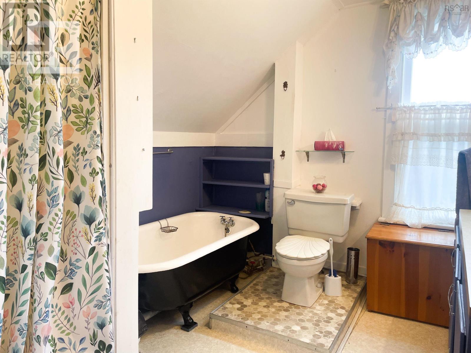 Property 34 of 36 of 11 Harbourview Drive