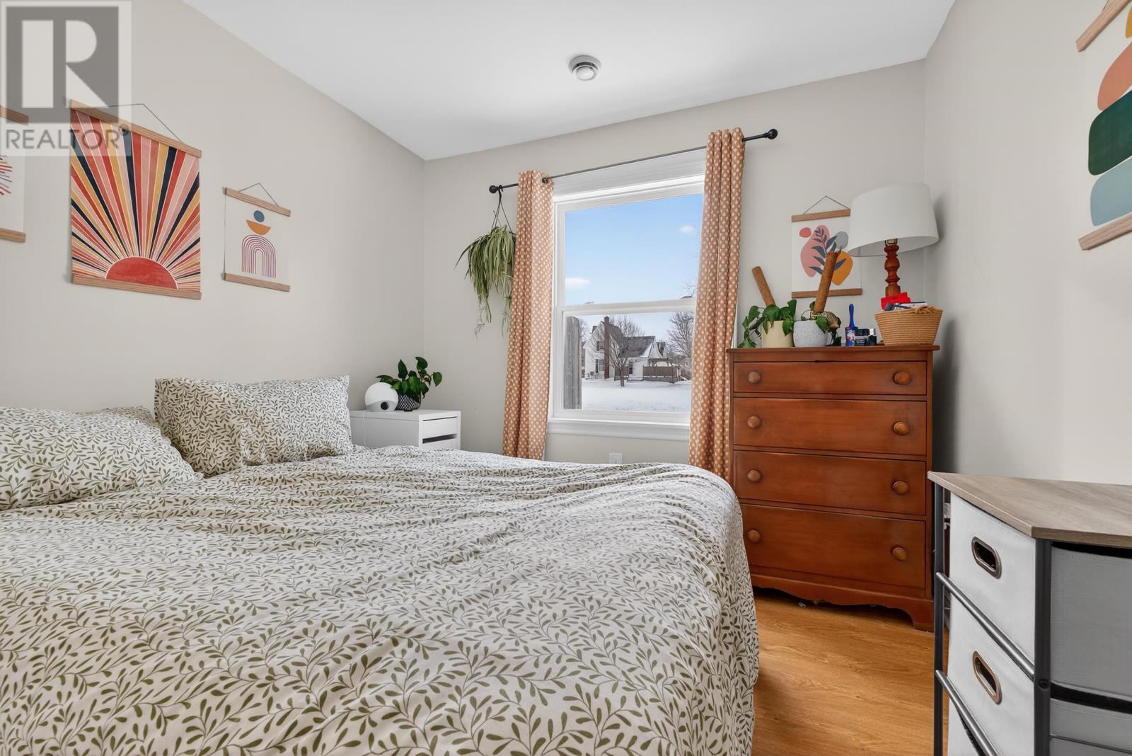 125 LADY SLIPPER DRIVE N - 12