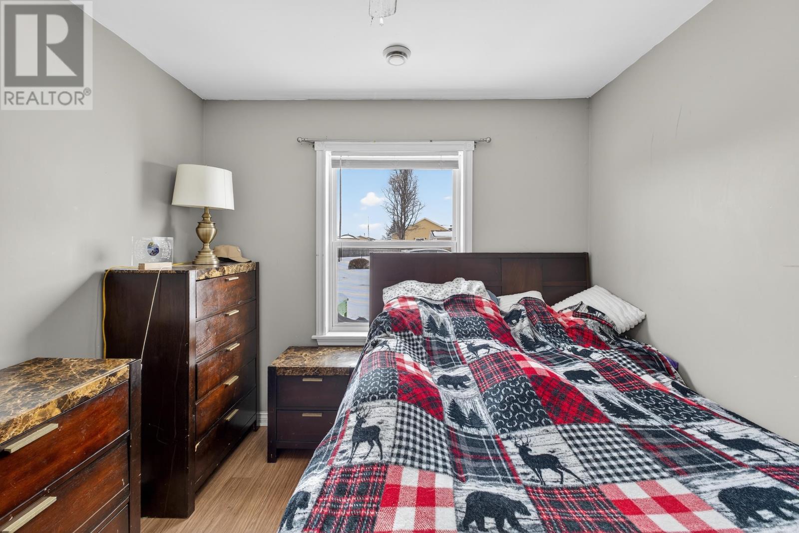 125 Lady Slipper Drive N - 44