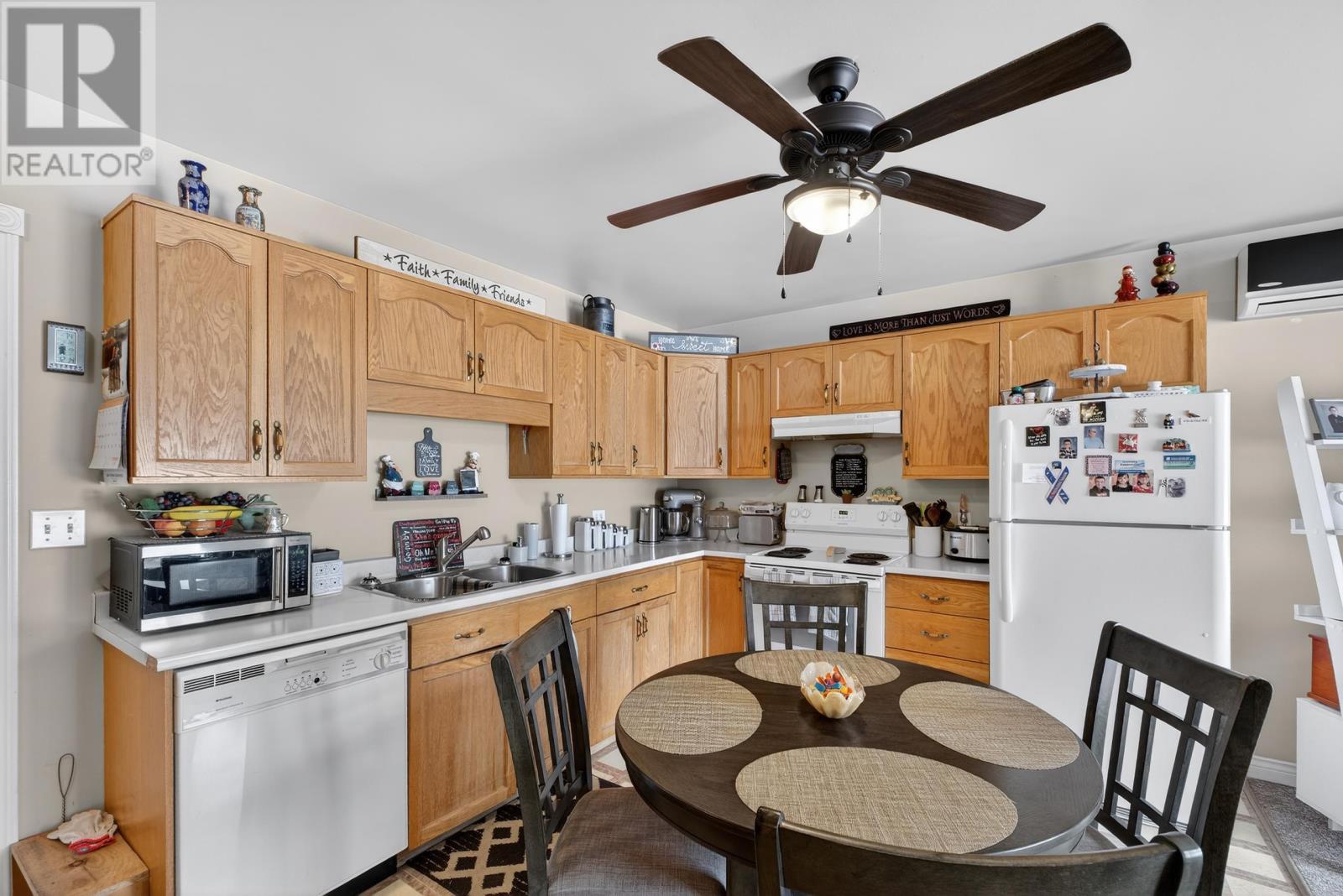 125 Lady Slipper Drive N - 24