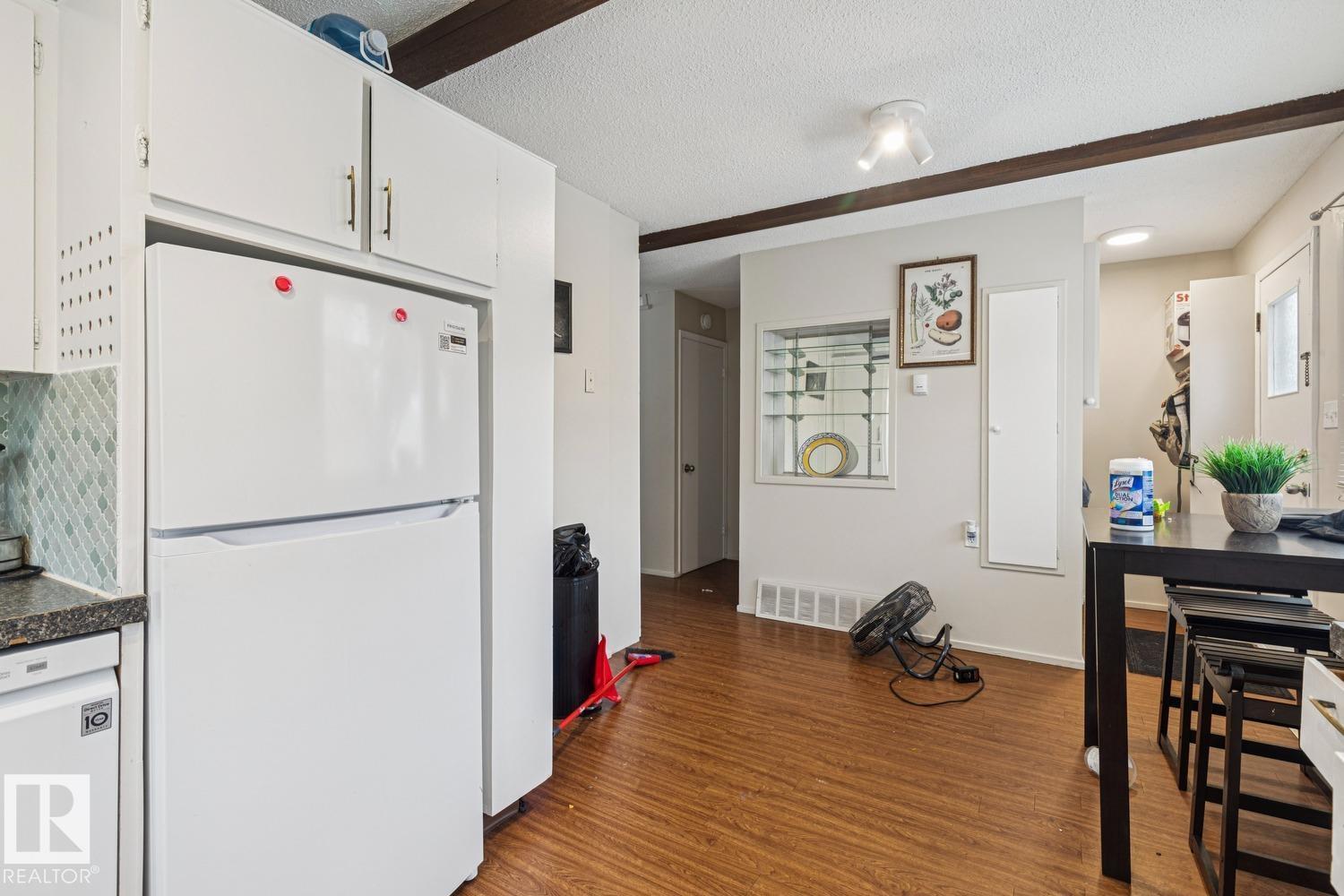 #14204 14206 14208 14210 103 AV NW, Edmonton