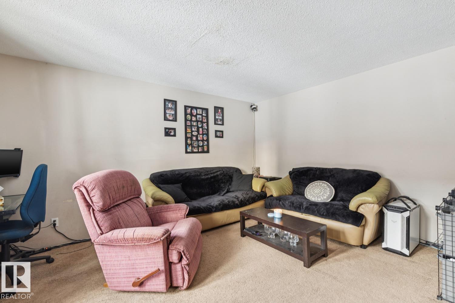 #14204 14206 14208 14210 103 AV NW, Edmonton