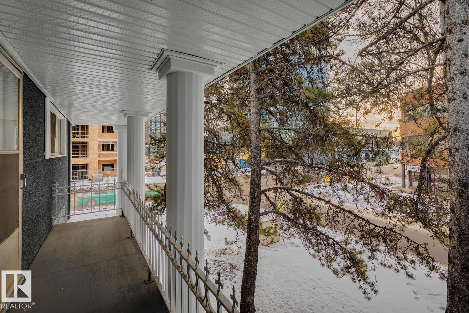 #14204 14206 14208 14210 103 AV NW, Edmonton