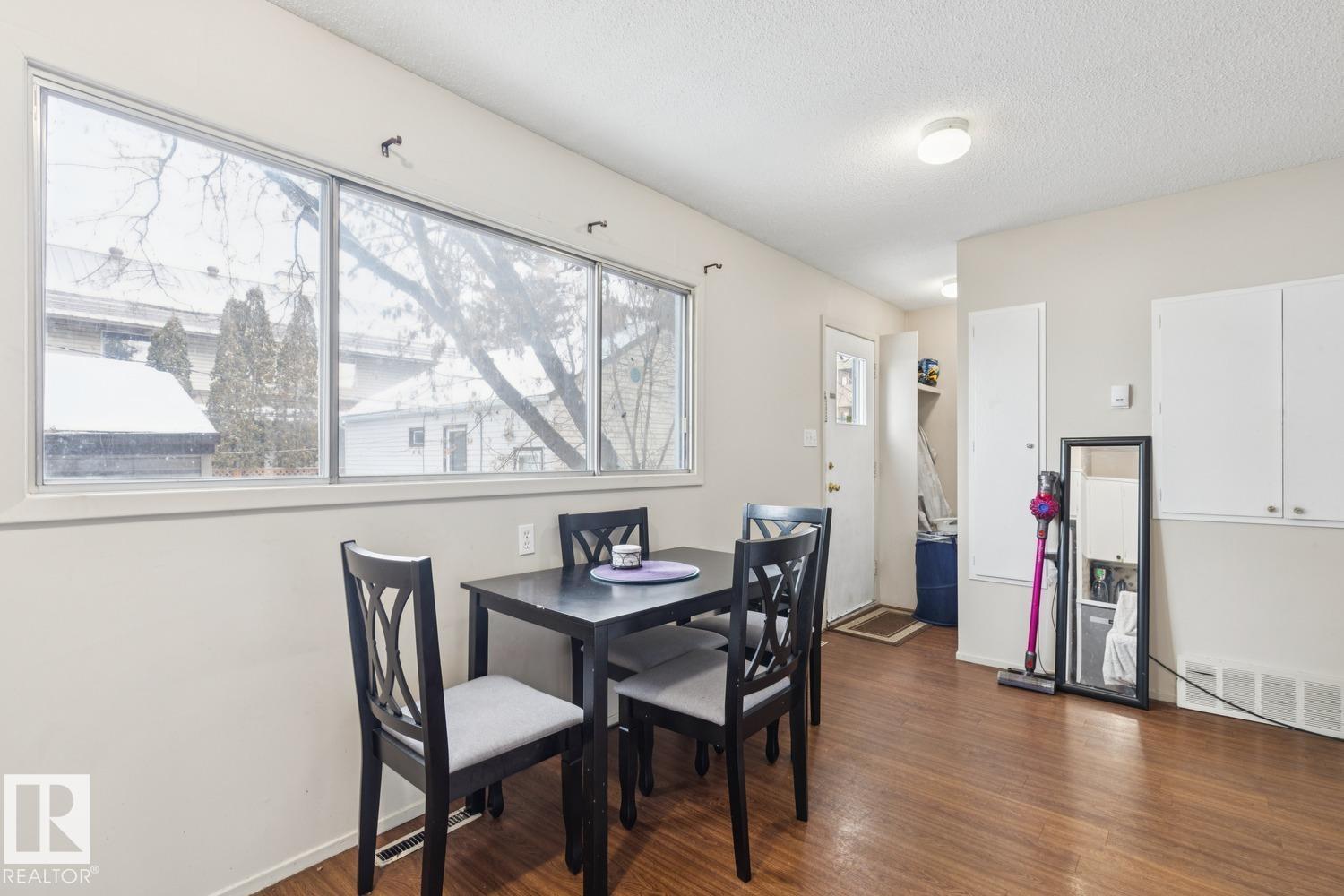 #14204 14206 14208 14210 103 AV NW, Edmonton