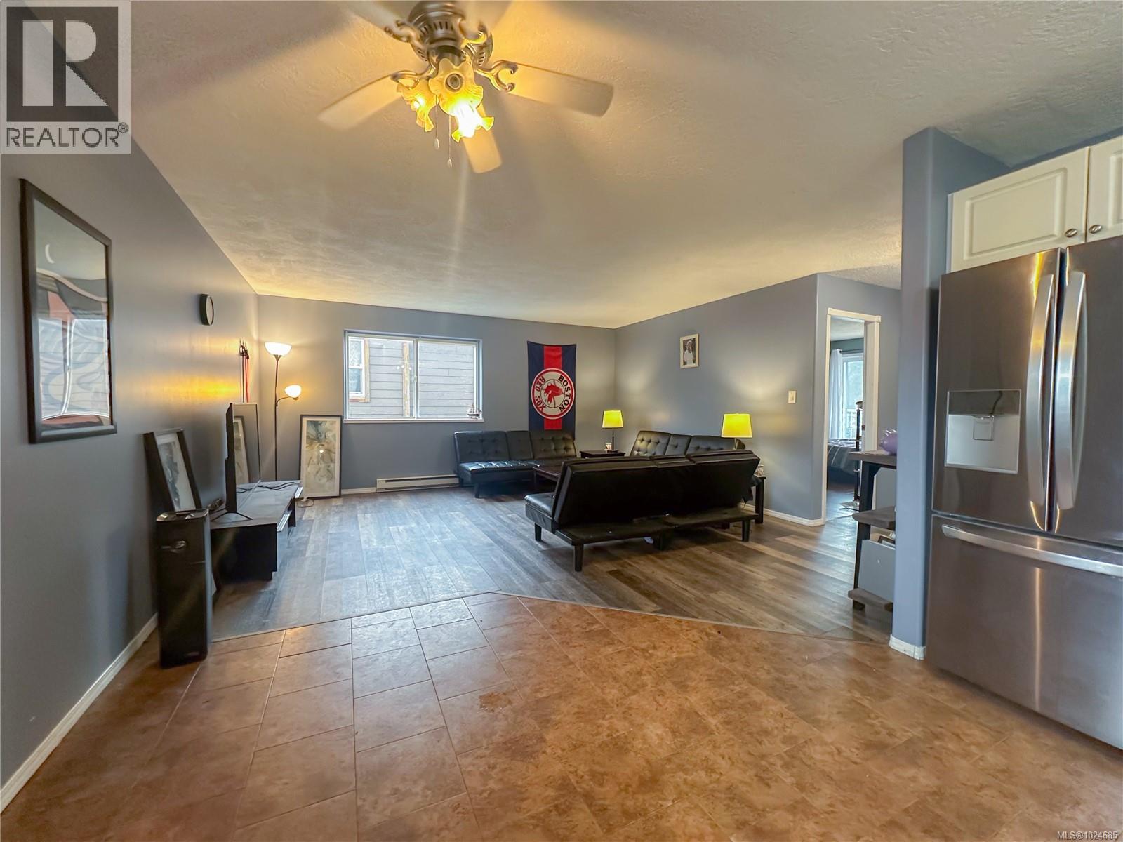 2 1587 Joan Ave, Crofton