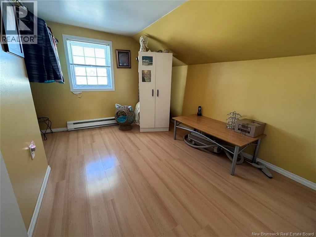 38 39TH AVENUE - 12