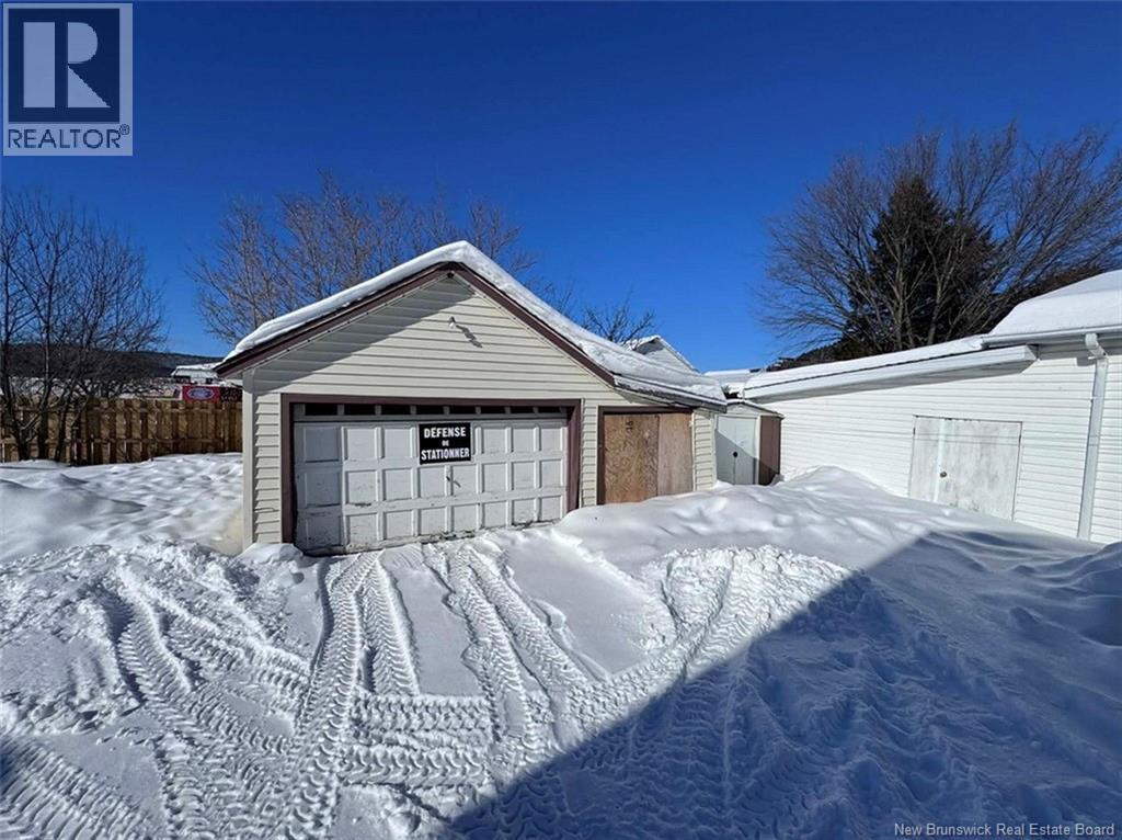 38 39TH AVENUE - 17