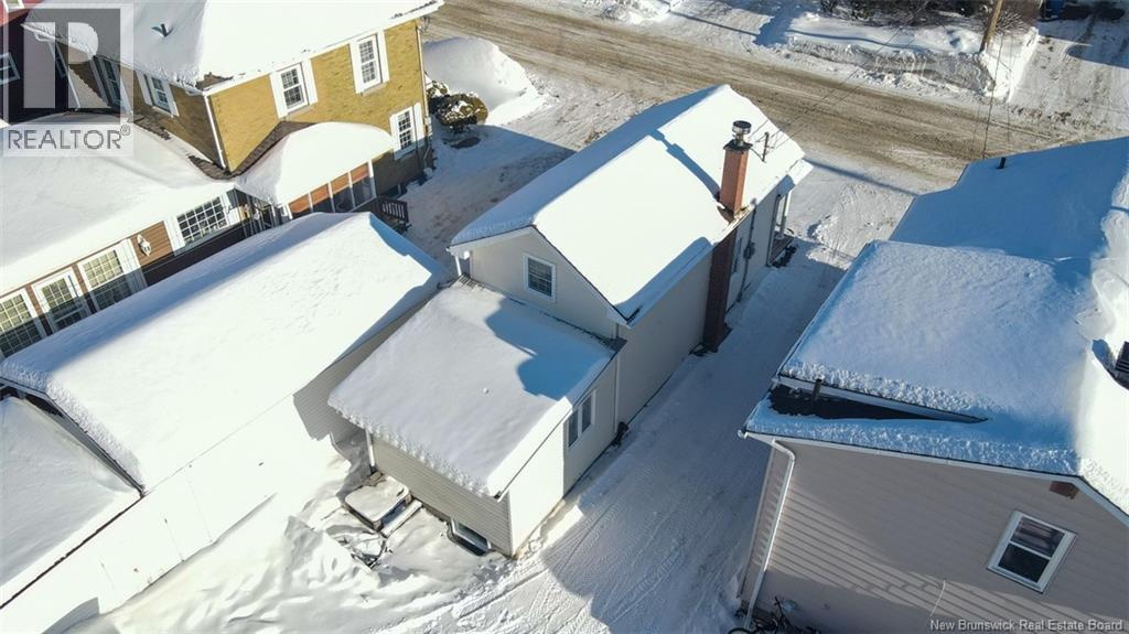 38 39TH AVENUE - 18