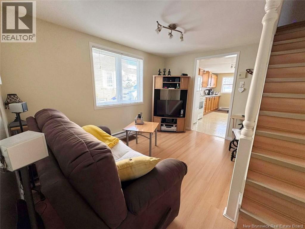 38 39TH AVENUE - 6