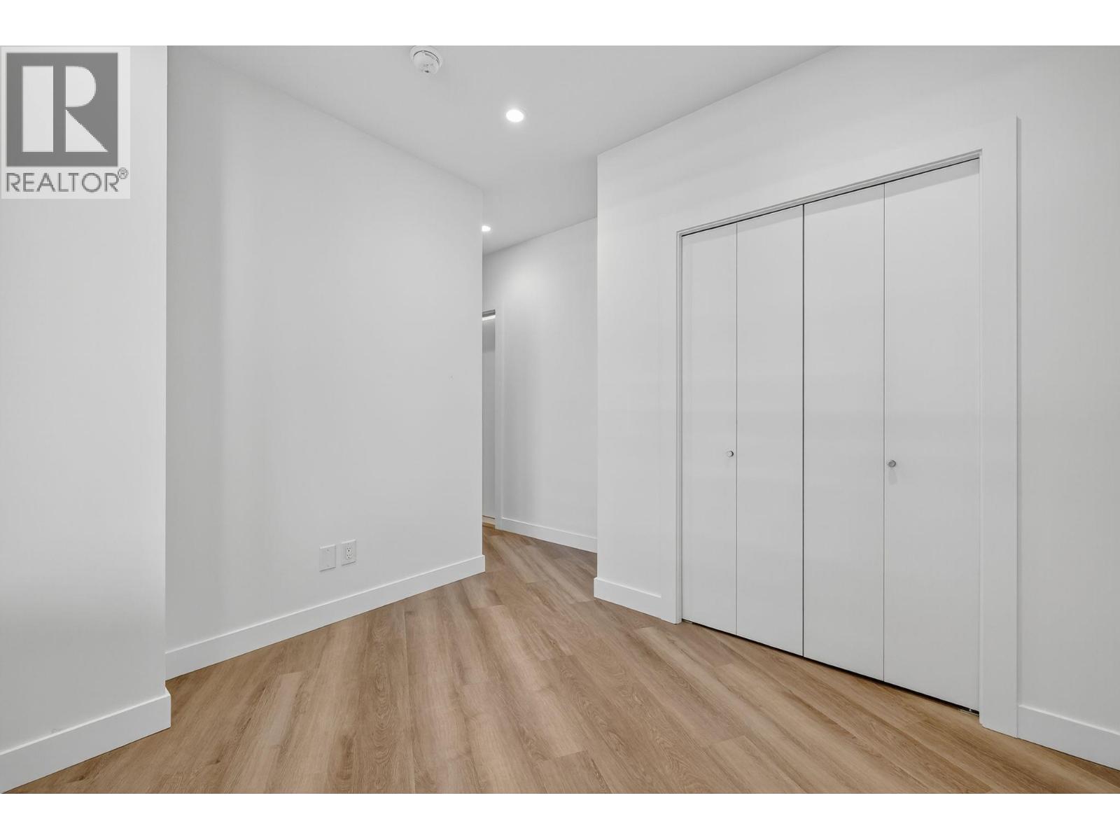 612 3340 Lakeshore Road, Kelowna