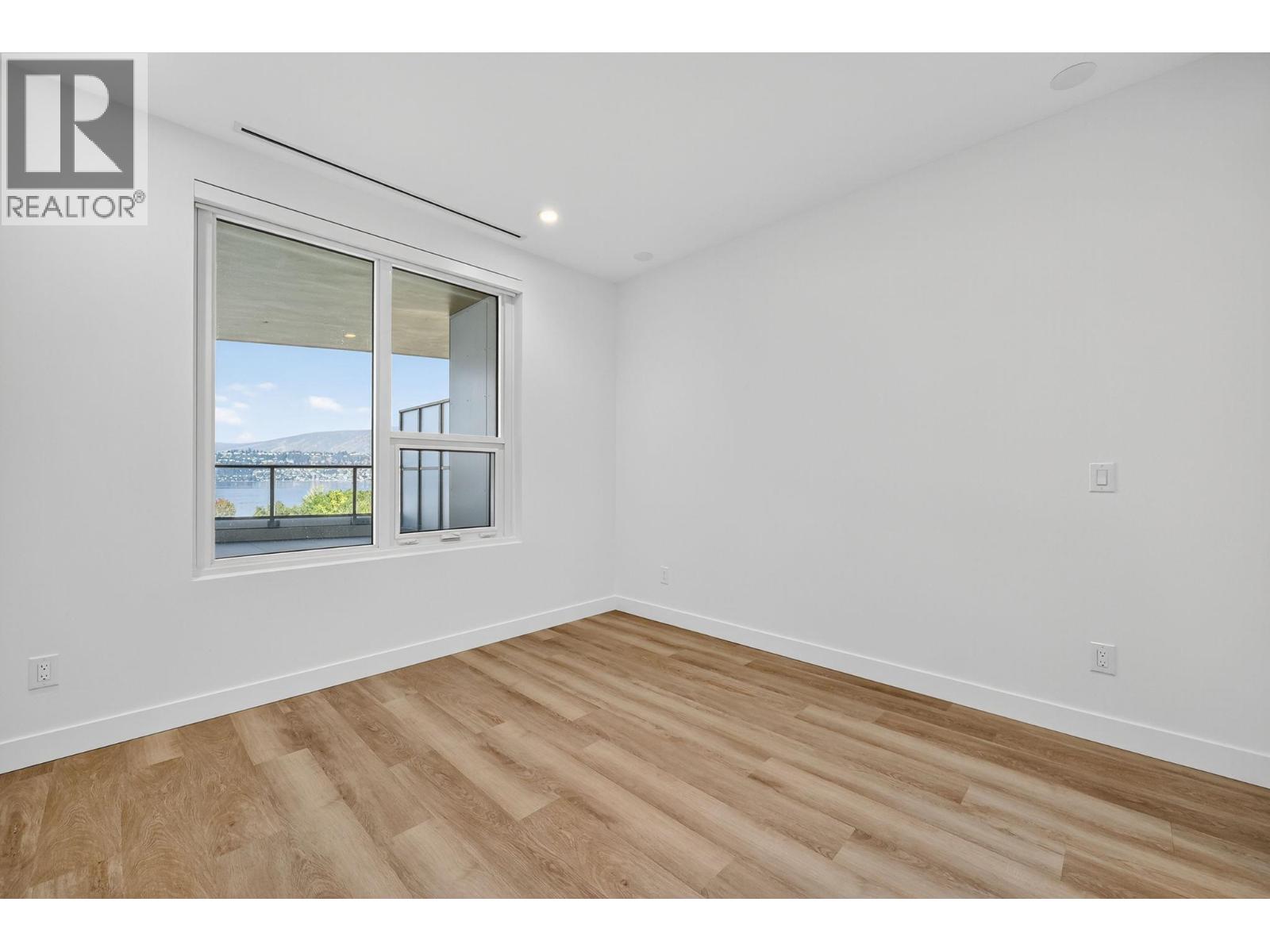 612 3340 Lakeshore Road, Kelowna