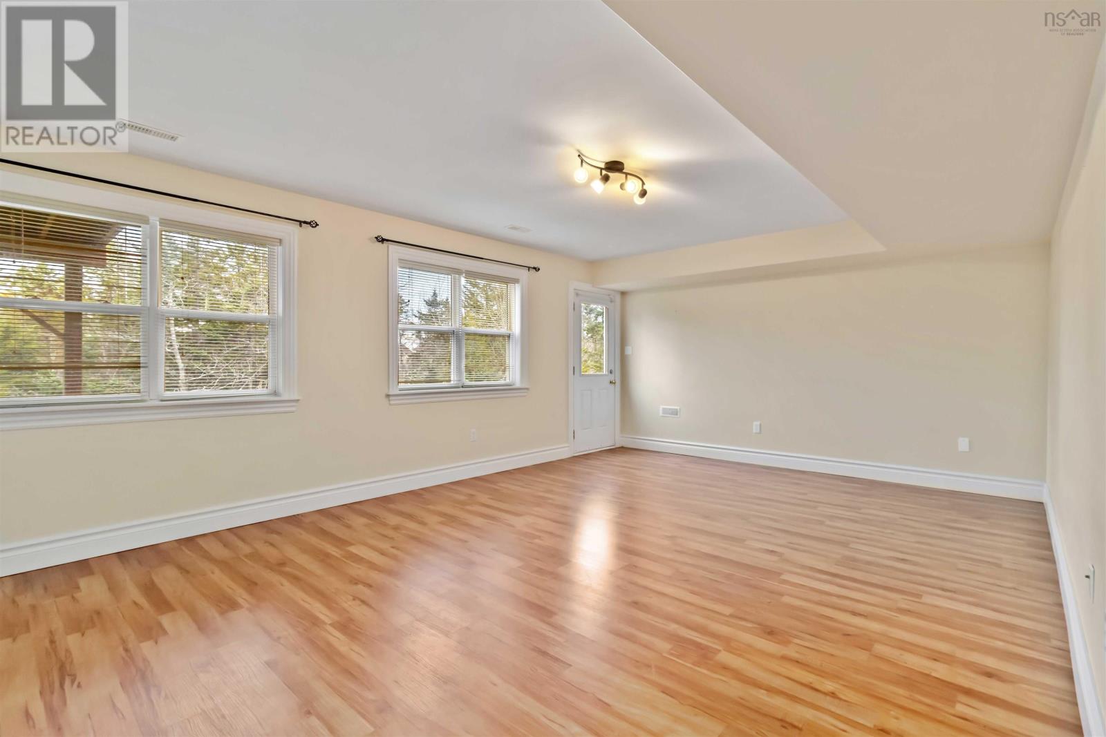 Property 38 of 48 of 167 Ravines Drive