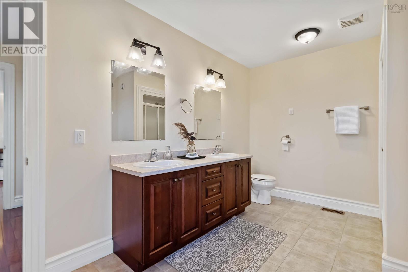 Property 29 of 48 of 167 Ravines Drive