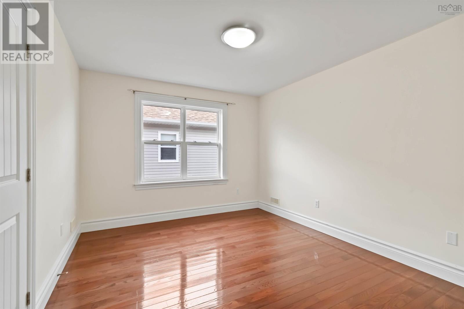 Property 32 of 48 of 167 Ravines Drive