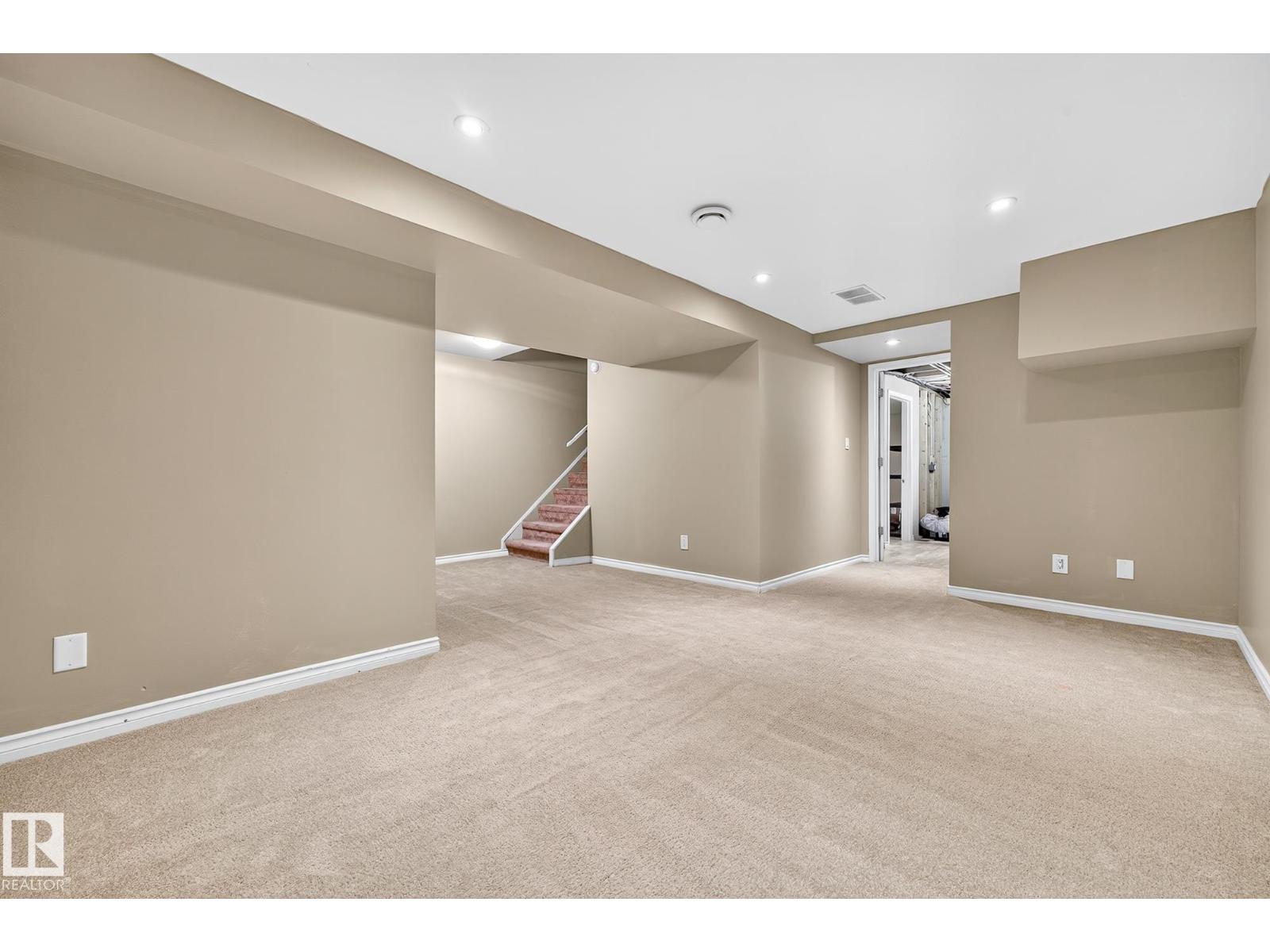 11005 162A AV NW, Edmonton