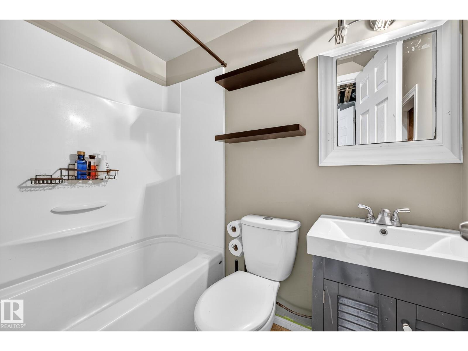 11005 162A AV NW, Edmonton