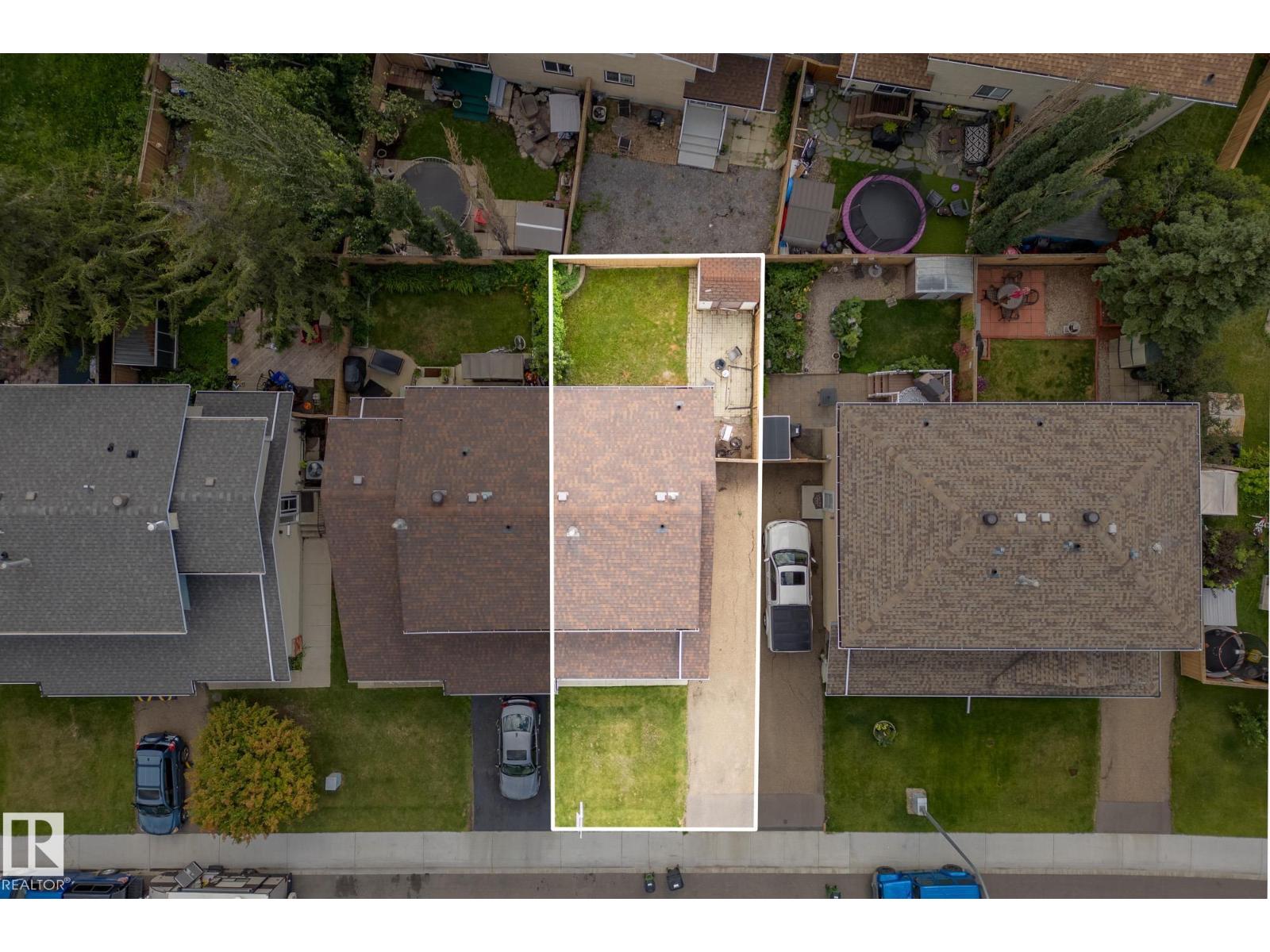 11005 162A AV NW, Edmonton