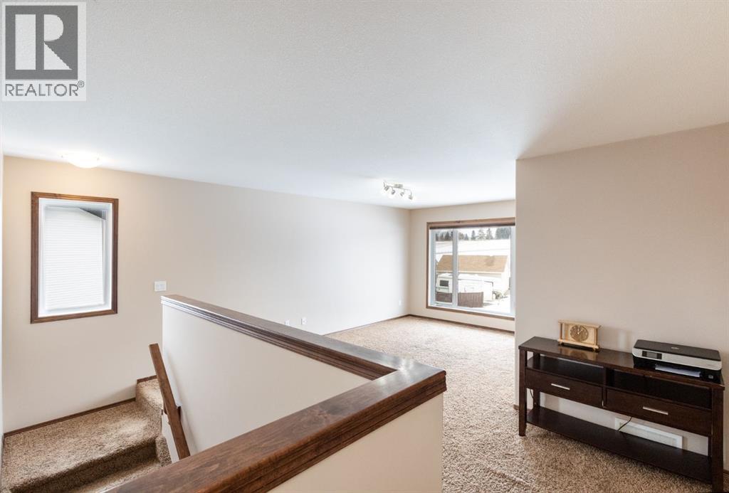 4828 55 Boulevard Close, Innisfail