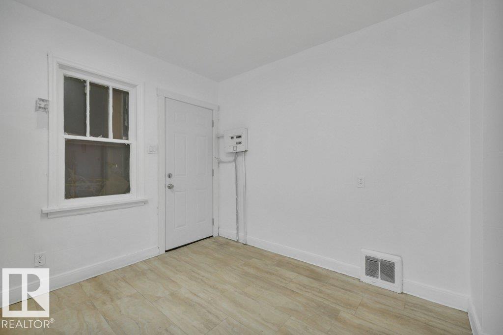 10844 97 ST NW - 12